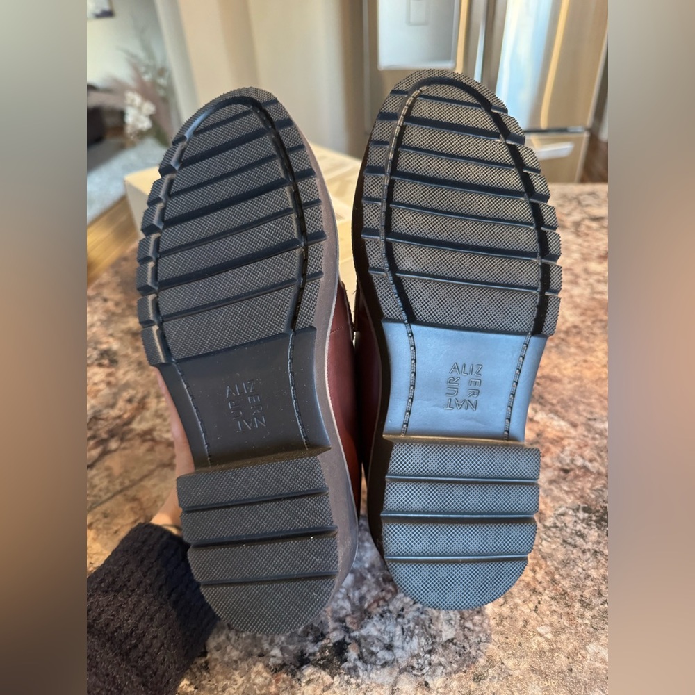 Naturalizer Shawna Leather Penny Loafers. - Picture 6 of 6